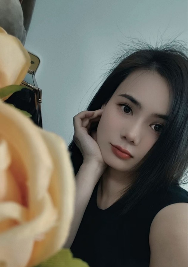 大学路身材很顶的妹妹（3刷）