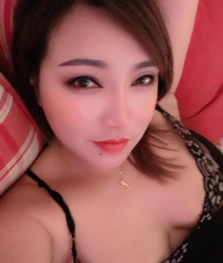 侗族欲女安琪