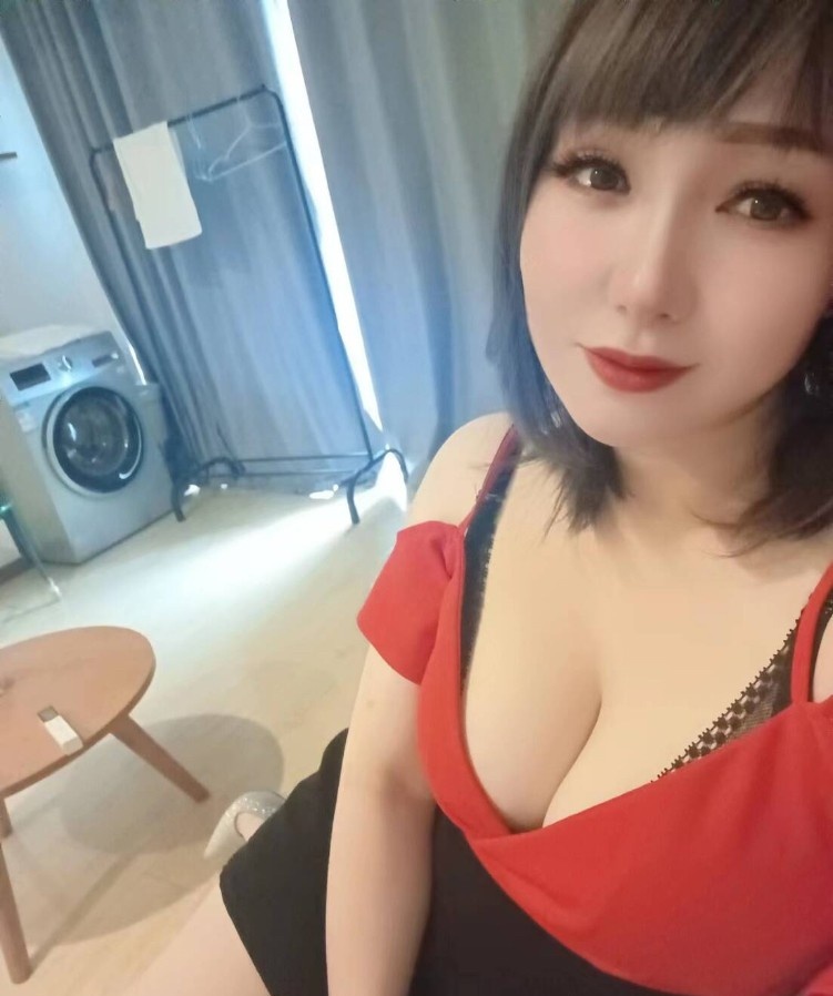 能上道具的泻火少妇