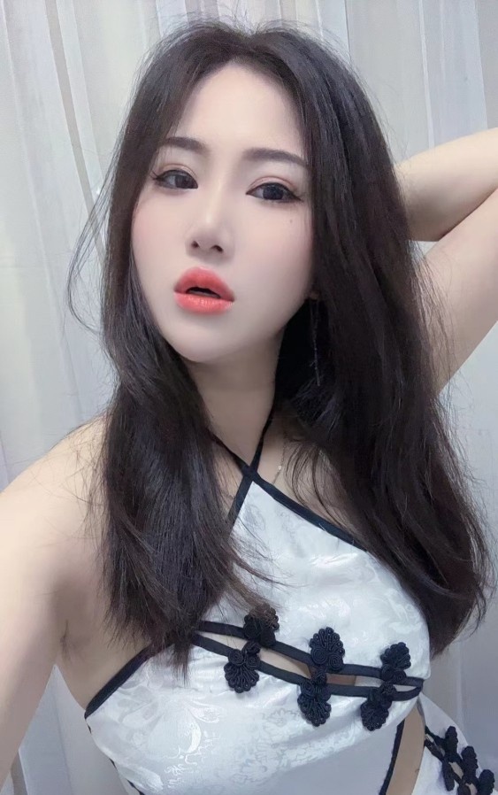 南山白小妞