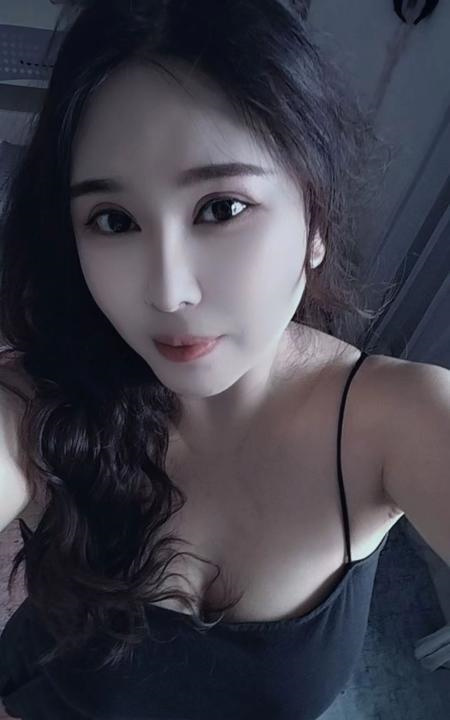 岛内少妇风韵犹存