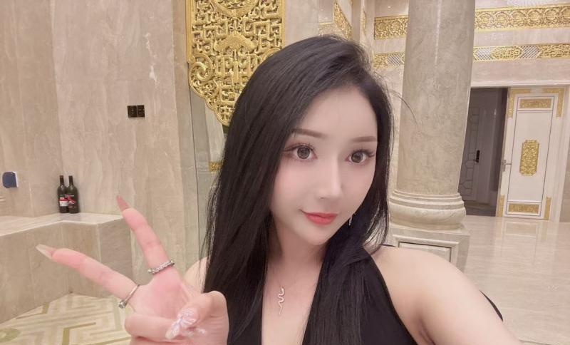 二刷大奶风骚小嫂子