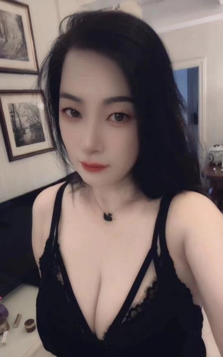 越秀气质姐姐丹妮