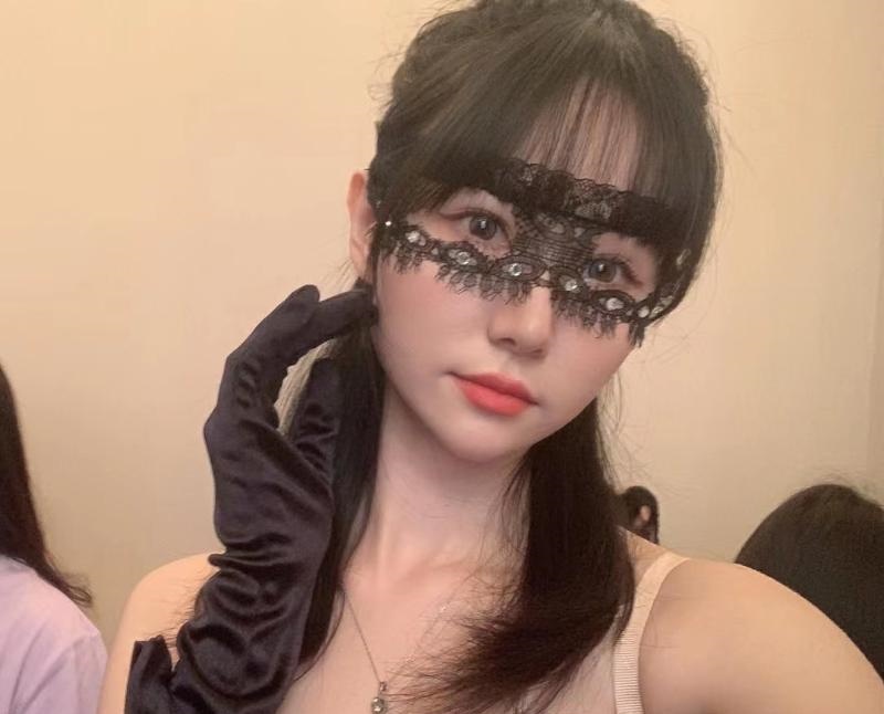 粉嫩少妇