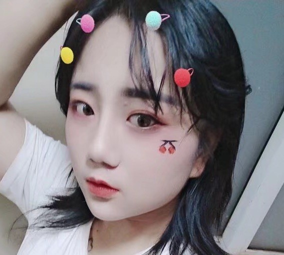 三通年轻小姐姐