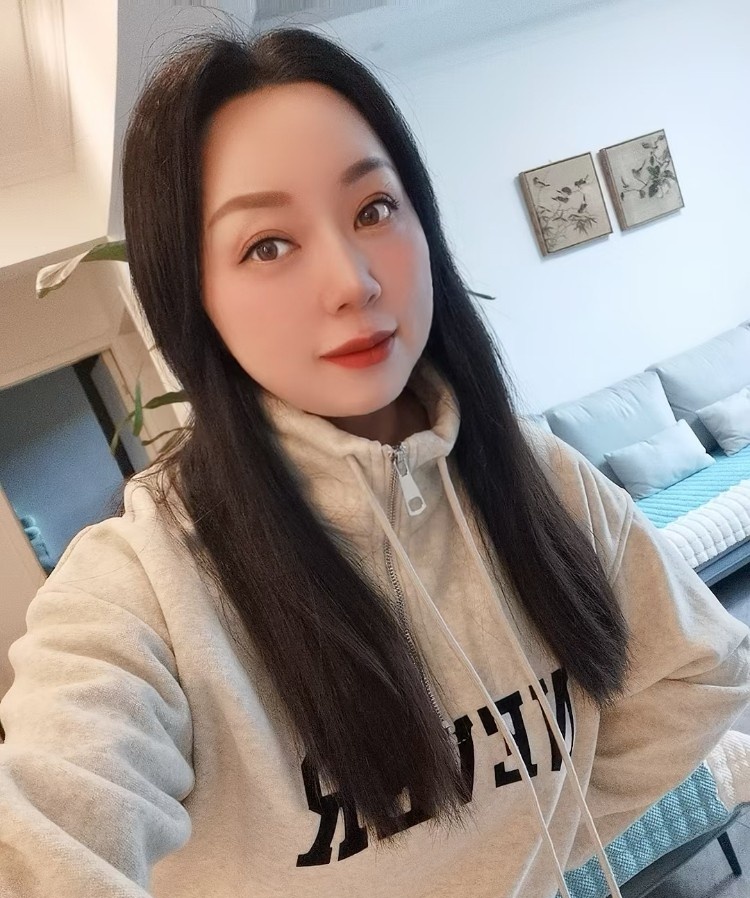 气质佳会乐器的姐姐