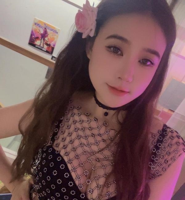 瑶海大奶妹芳芳