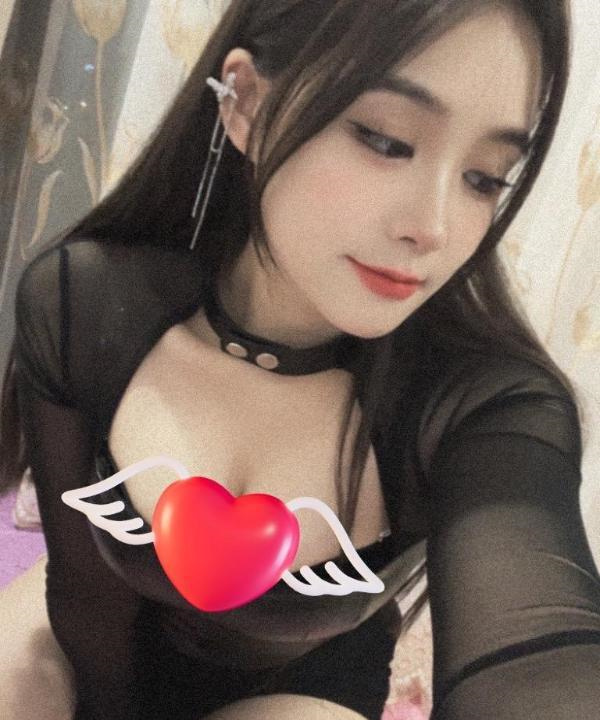 瑶海大奶妹芳芳