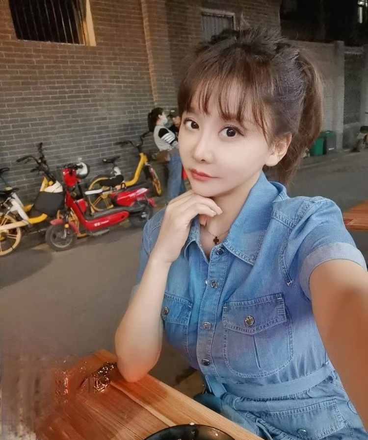 二环艳舞大胸妹