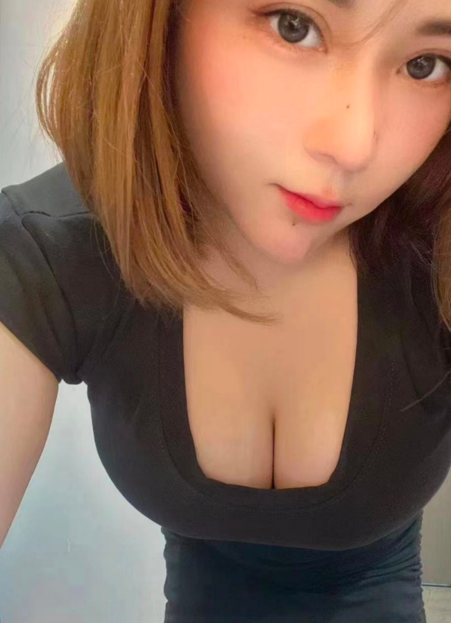 蜀山区大奶妹子