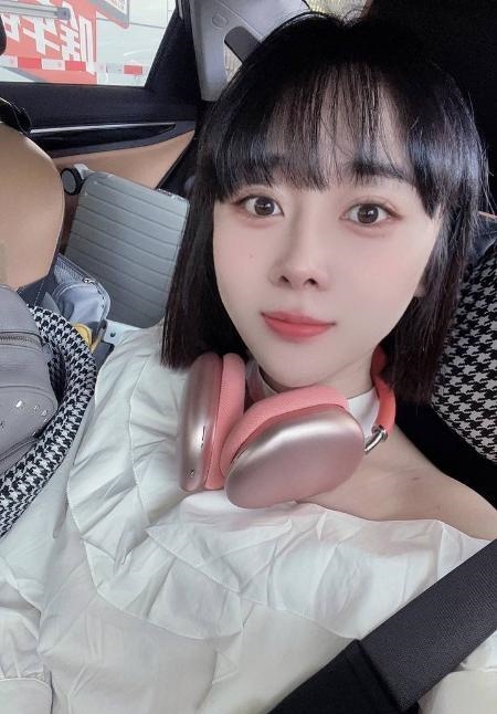 大奶艾琳妹子