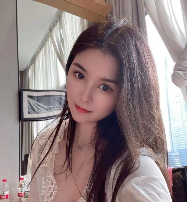 滨江风骚主动妹子