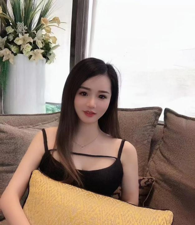 颜射大奶西西