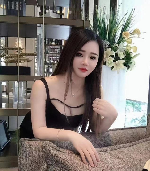 颜射大奶西西
