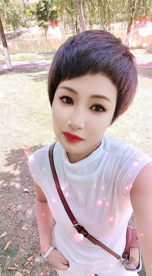 在昆山的东北女人，可双飞