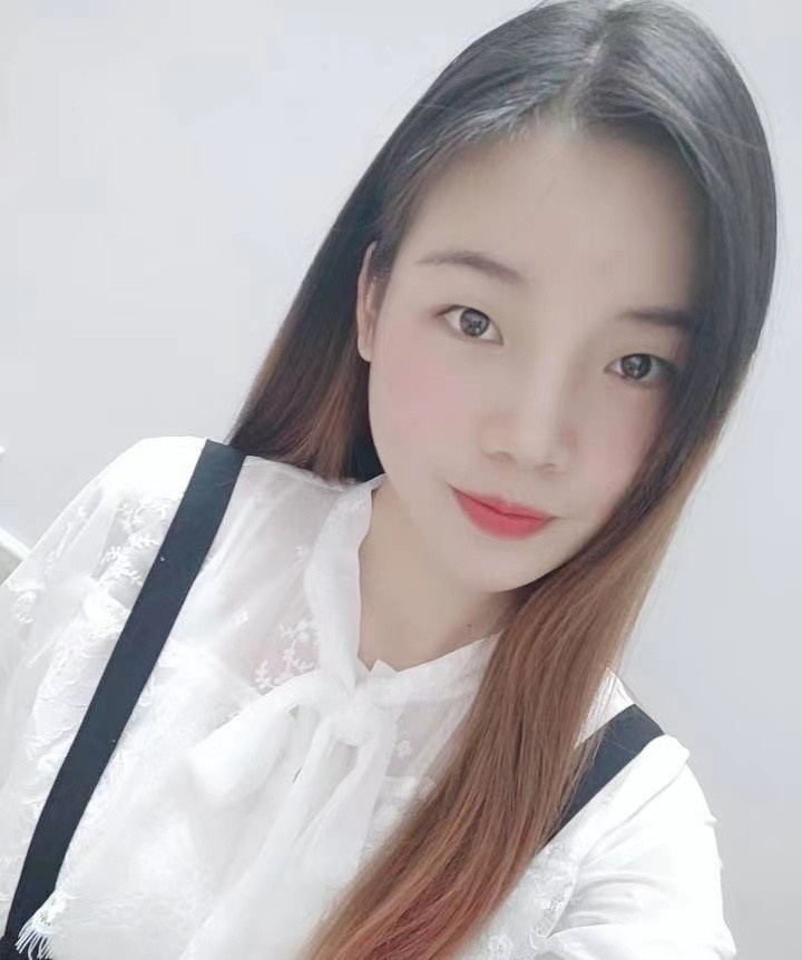 龙华菲儿