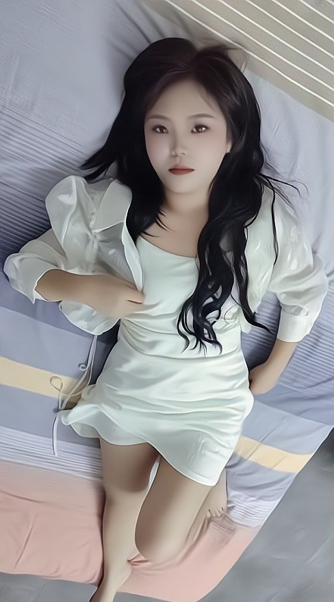 霞山童颜嫩妹
