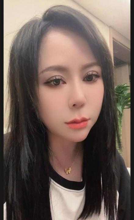 女王唐菲