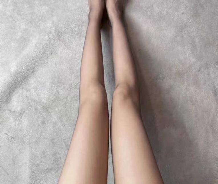 西青性感美腿小妹