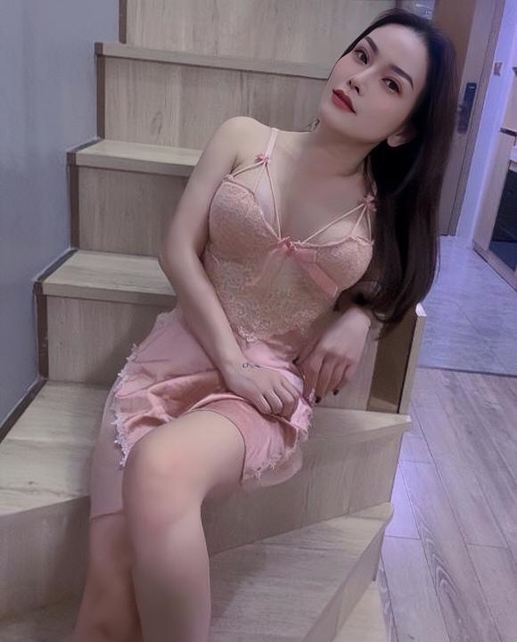 光明区苗条轻熟少妇
