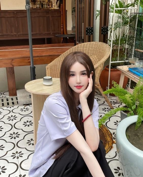 静安S型彼女媚娘