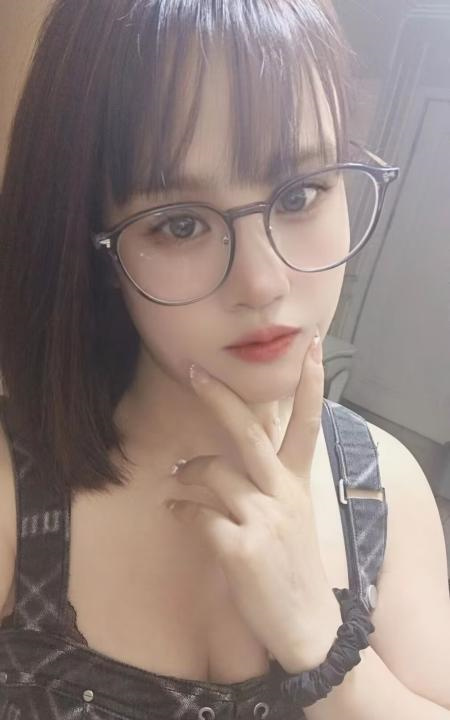 自聊自做的小仙女