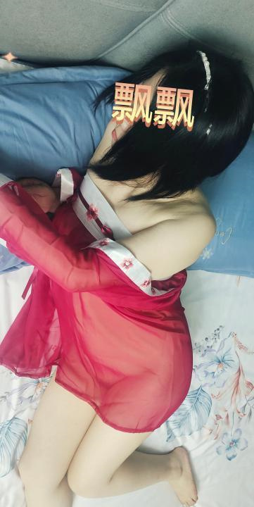 电视塔汉服飘飘