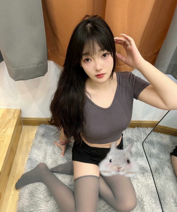 武侯奶白小女友