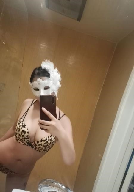 西湖肥臀骚妹