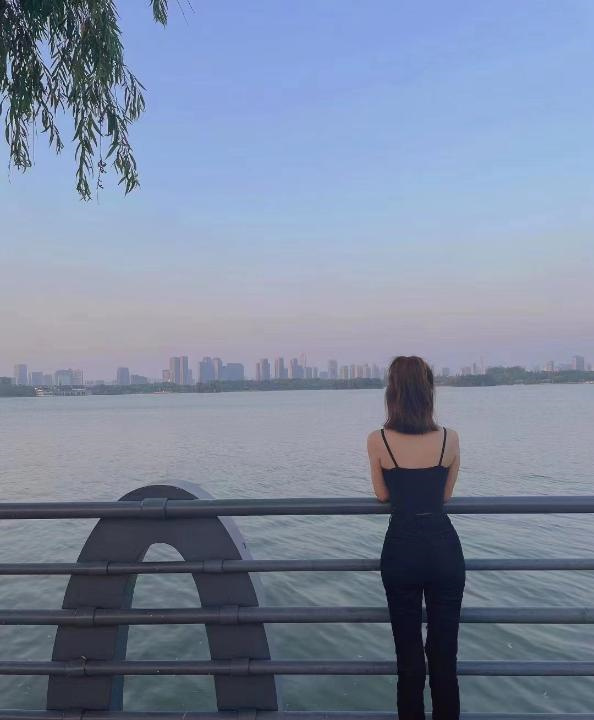 上城炮架子妮妮