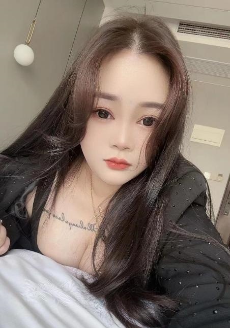 光谷倩宝小姐姐