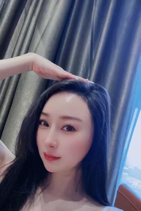 邻居家的大姐姐