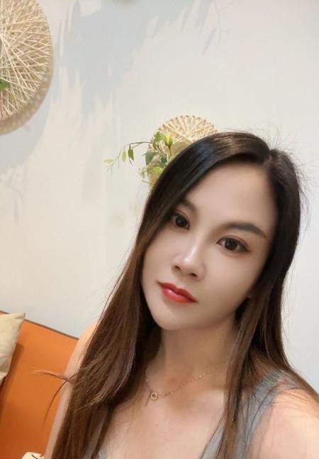 巨鼎广场少妇