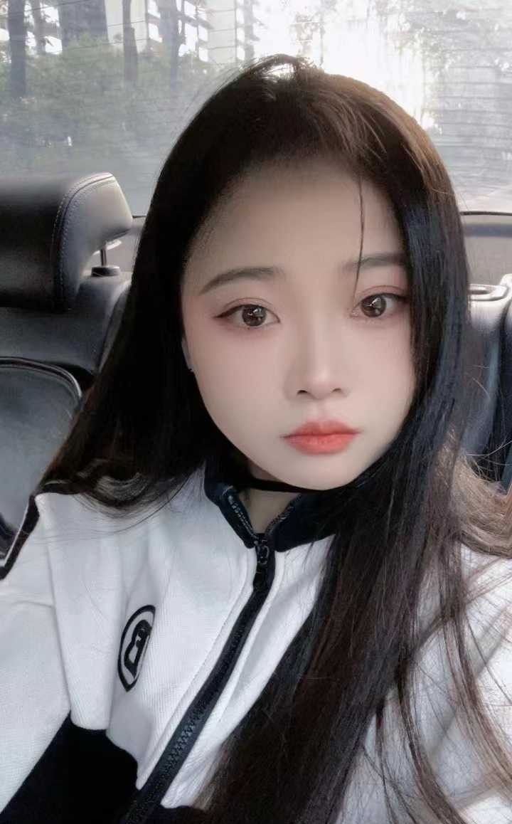 微胖嫩妹胸很大