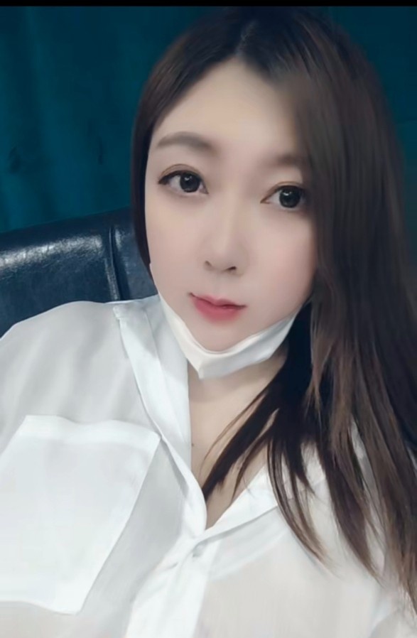 大胸轻熟女