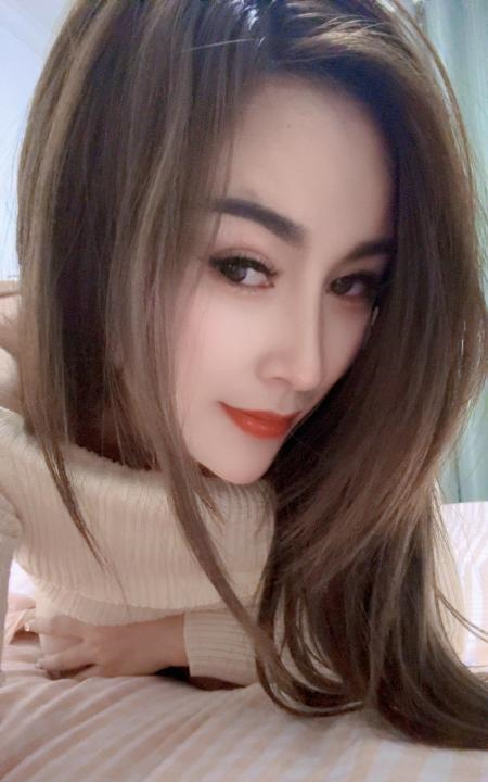 东莞蜜桃臀湘妹