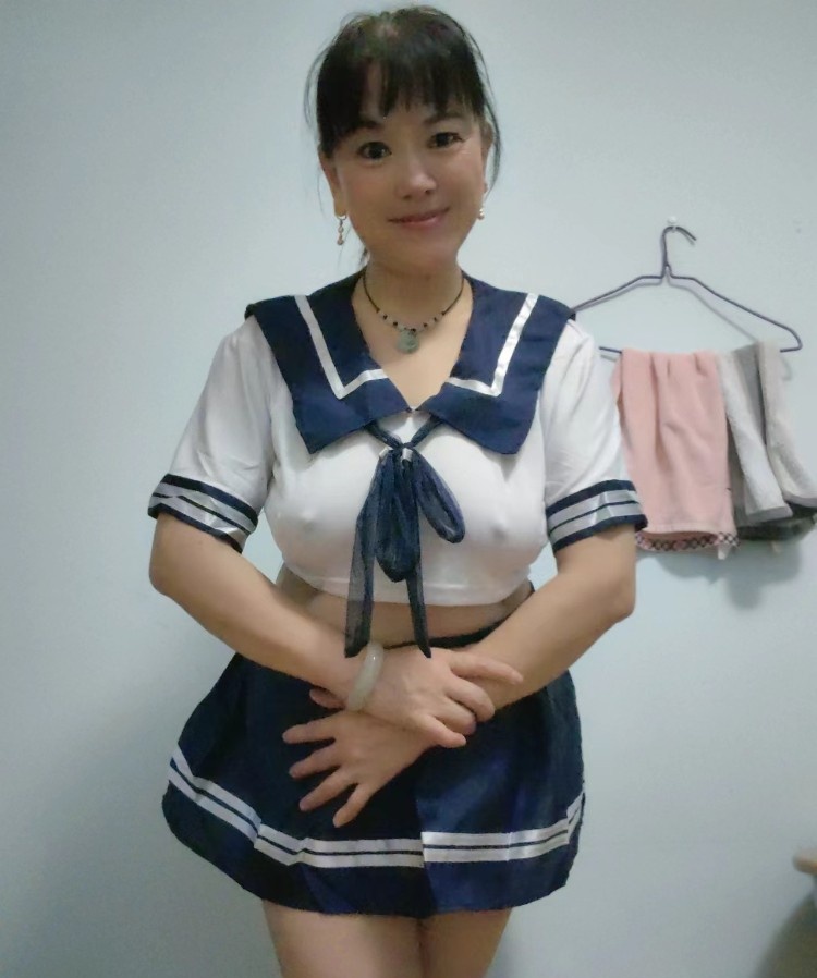 南岸巨乳美美姐