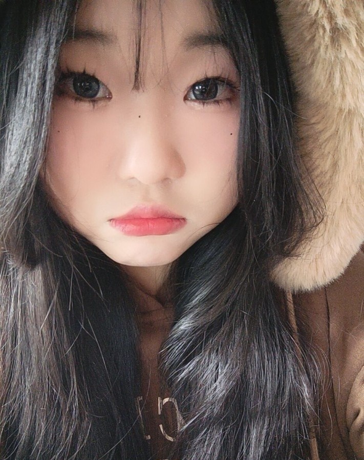 口活超棒的大奶c杯反差萝莉