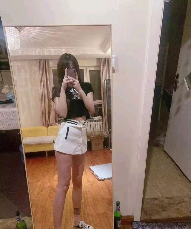 嫩妹安琪拉