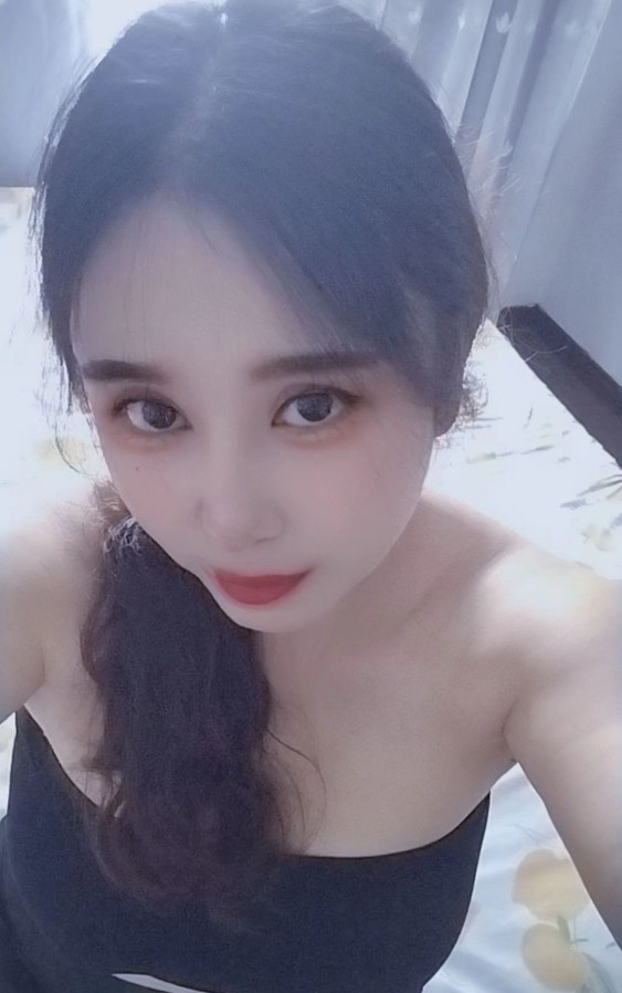 风韵犹存莉莉
