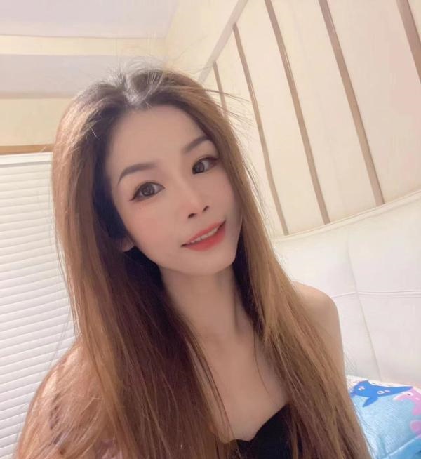 舌吻深喉广西小姐姐