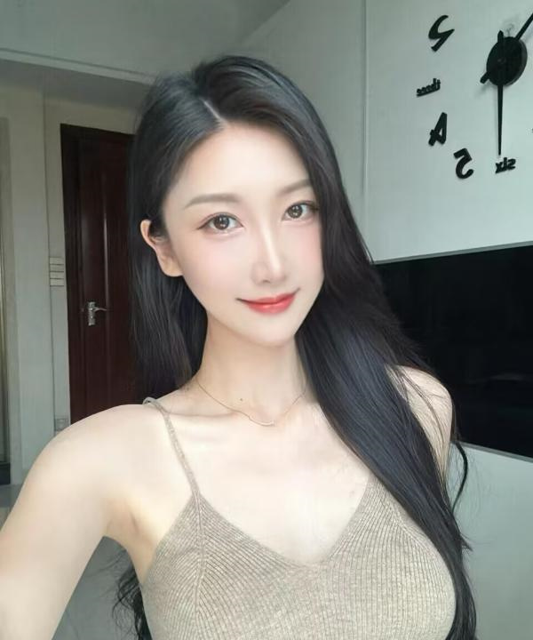 微整大胸翘臀少妇
