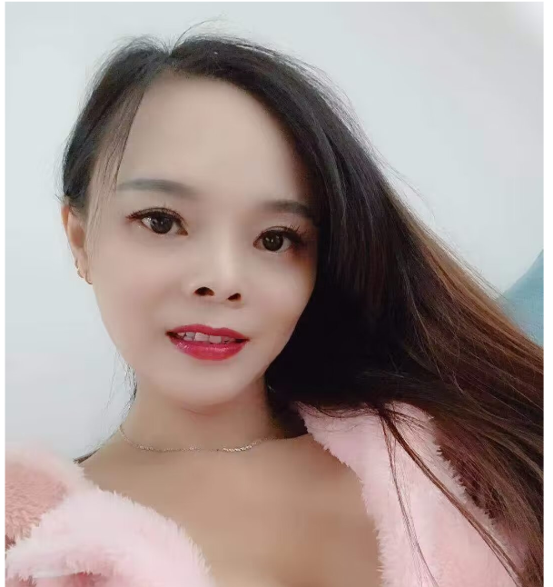 体验大胸小姐姐