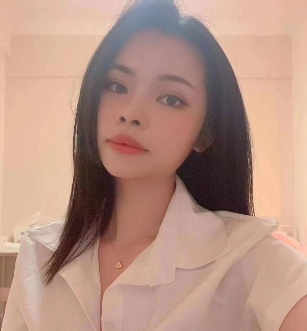 白云梅花园小月