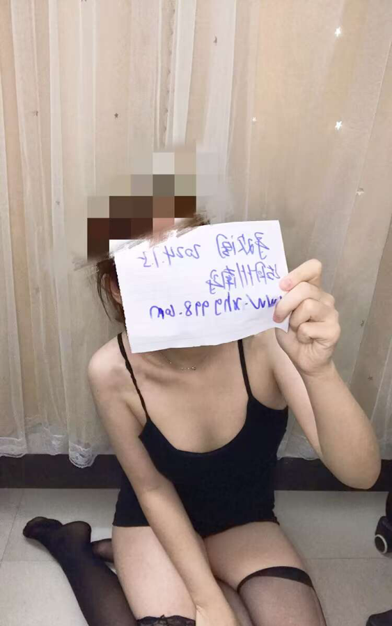 南浔黑丝大胸姐
