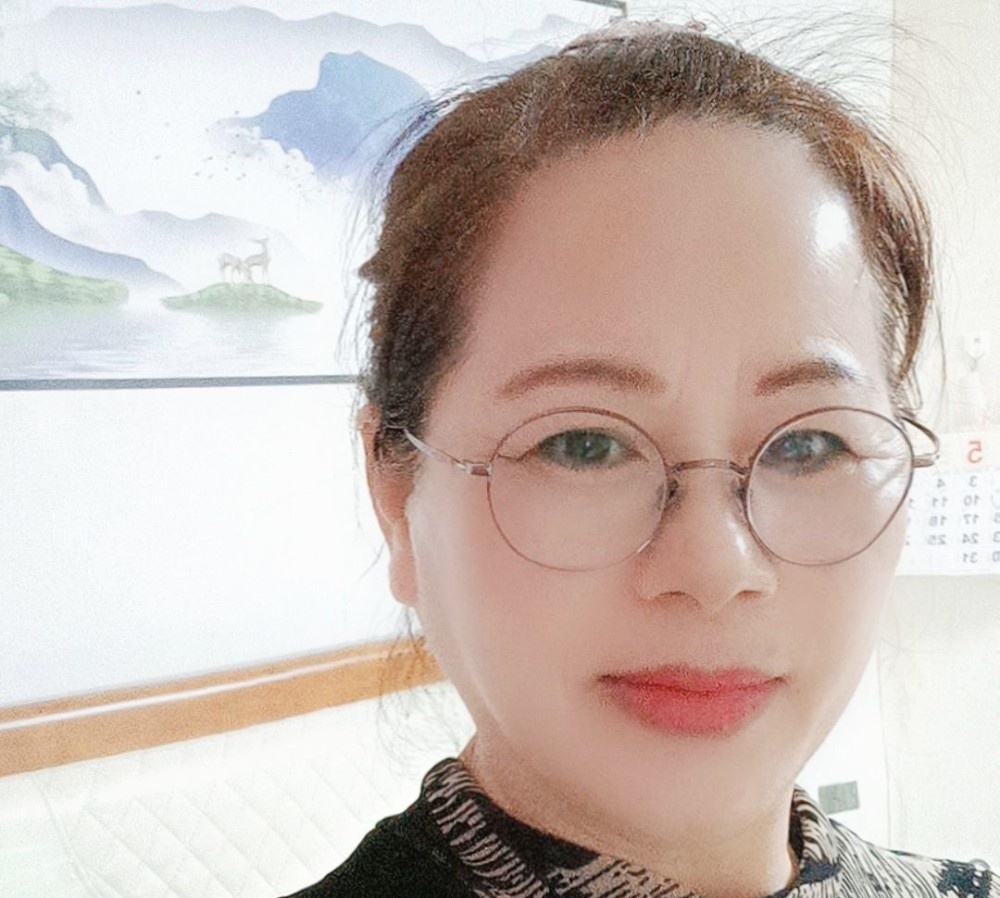 宝山芳姐泄火