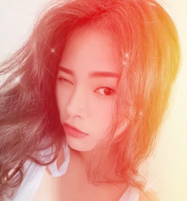 龙华清纯美女
