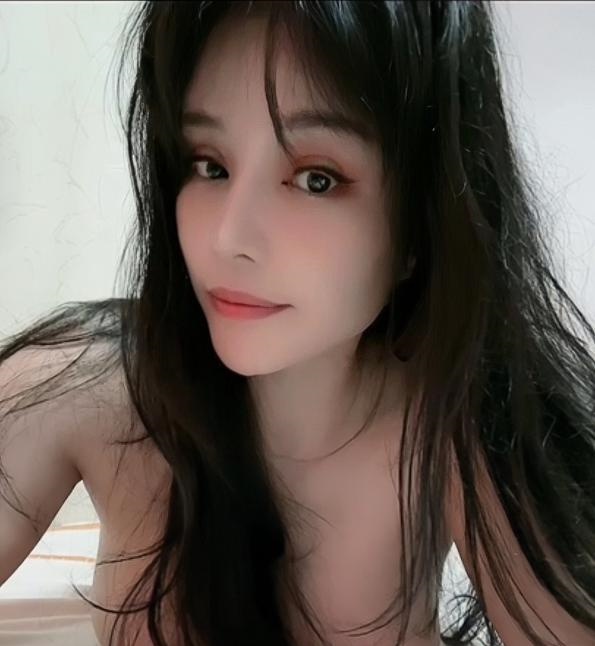 巨乳马达臀安妮