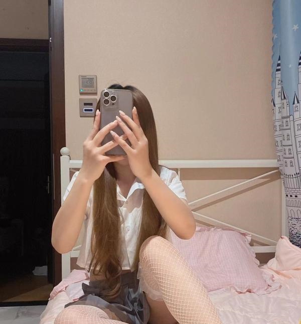 南山文静眼镜妹小桃