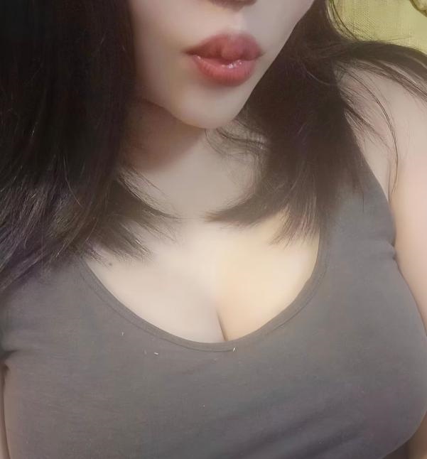 透视装少妇